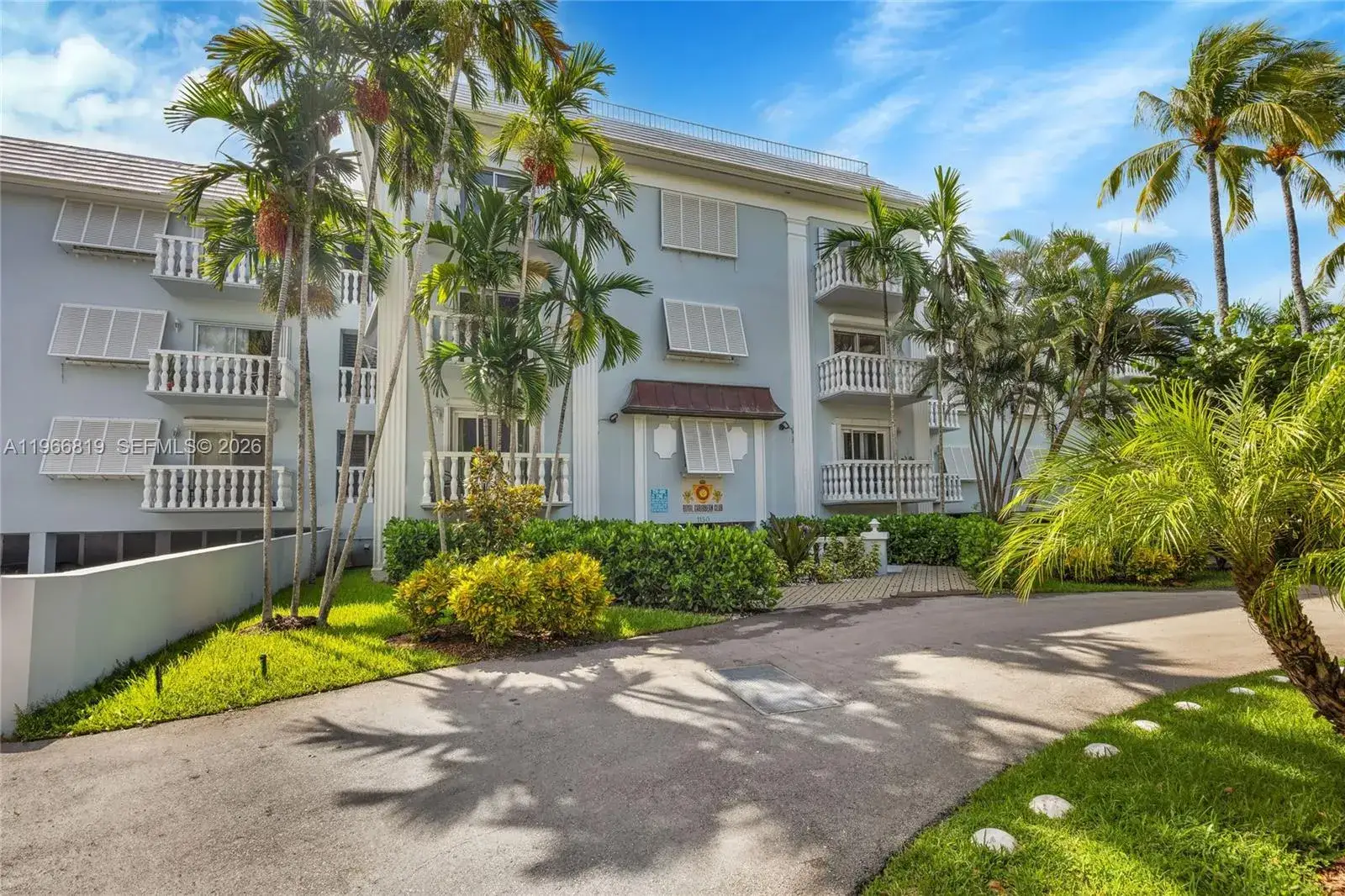 2 bedroom 2 bath Residential Lease for rent at 1150 Madruga Ave # B301, Coral Gables FL 33146
