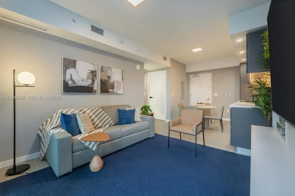 1 bedroom 1 bath Residential for sale at 227 NE 2nd St # 1905, Miami FL 33132