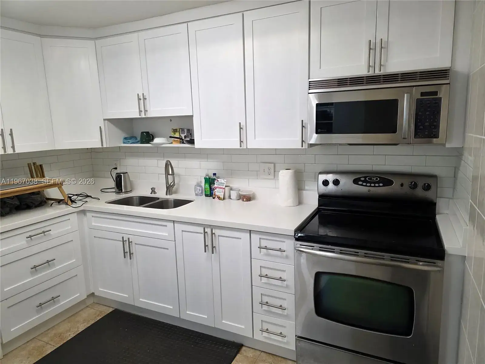 2 bedroom 2 bath Residential Lease for rent at 1811 Jefferson St # 501, Hollywood FL 33020