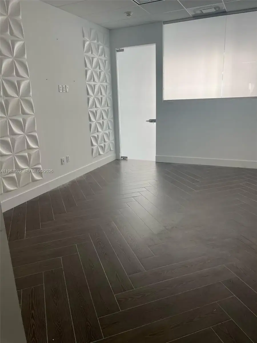 Commercial Sale for sale at 175 SW 7th St # 2102, Miami FL 33130