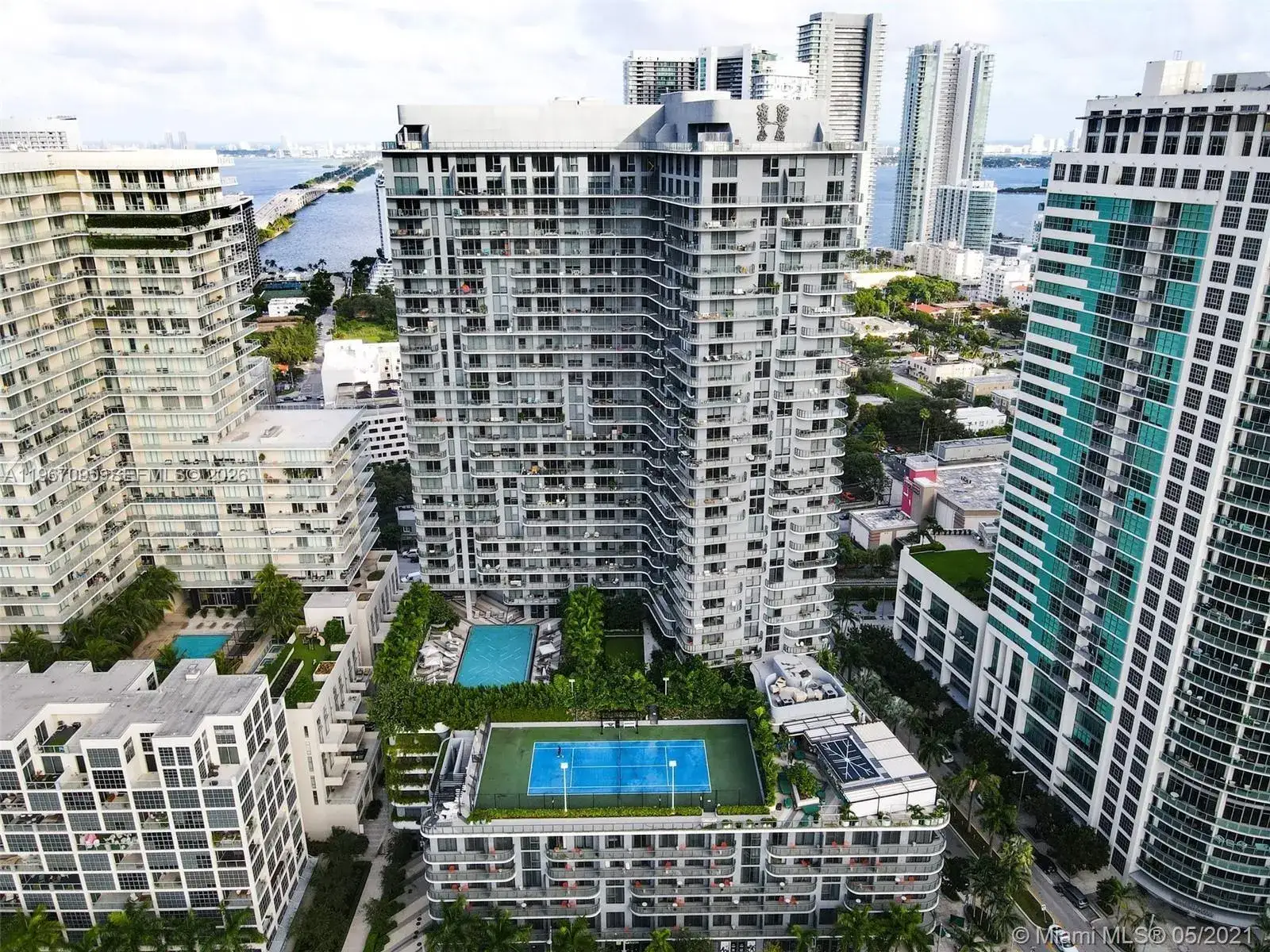 2 bedroom 2 bath Residential for sale at 121 NE 34th St # 1507, Miami FL 33137