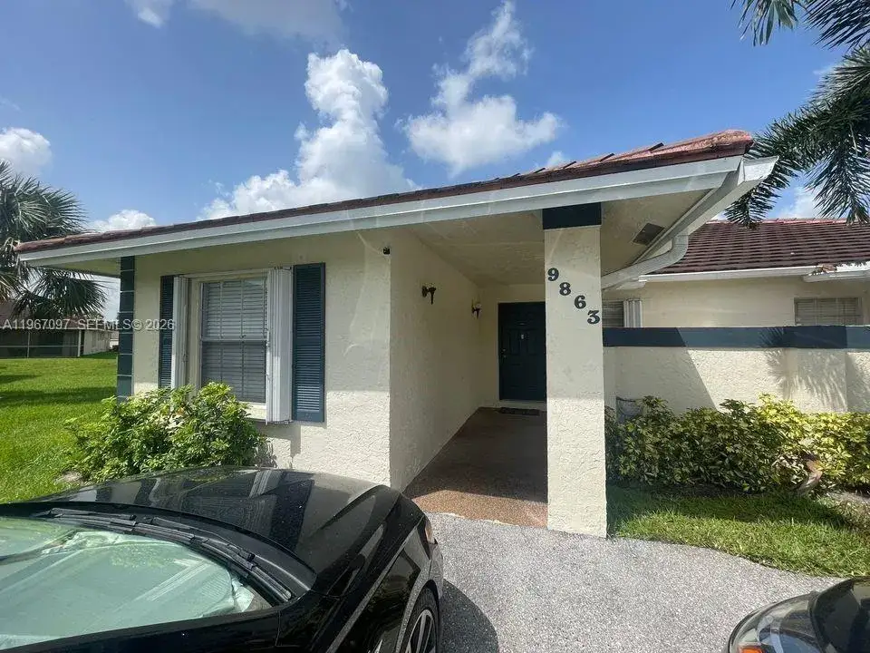 2 bedroom 2 bath Residential for sale at 9863 Three Lakes Cir, Boca Raton FL 33428