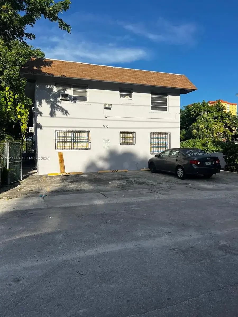 2 bedroom 1 bath Residential Lease for rent at 7630 NE 2nd Ct # 3, Miami FL 33138