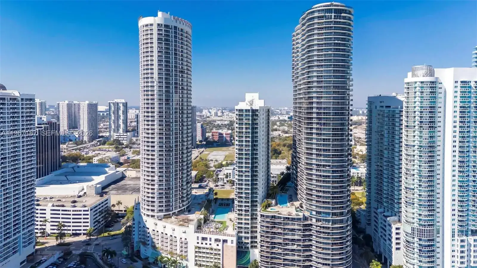 1 bath Residential for sale at 1750 N Bayshore Dr # 4507, Miami FL 33132