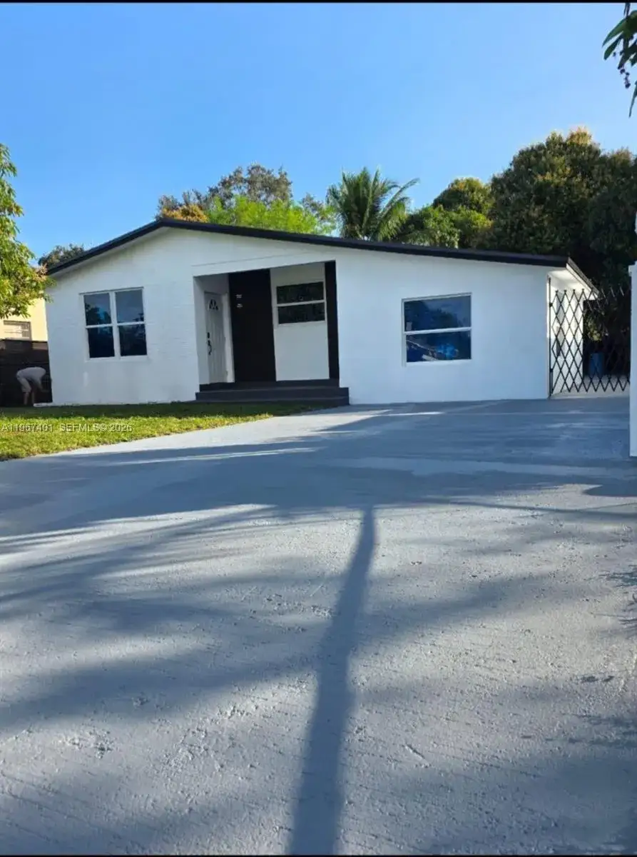 3 bedroom 2 bath Residential Lease for rent at 2600 NW 108th St, Miami FL 33167