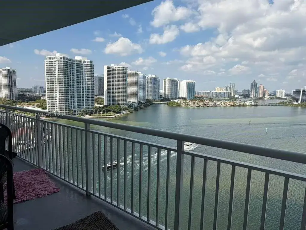2 bedroom 2 bath Residential for sale at 301 174th St # 1901, Sunny Isles Beach FL 33160