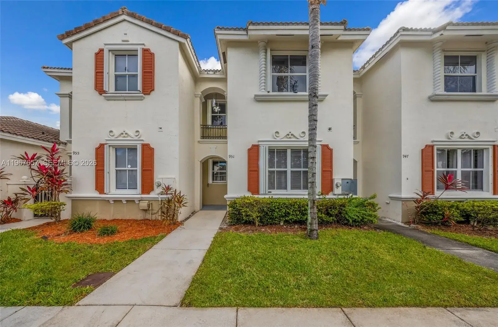 3 bedroom 2 bath Residential for sale at 951 NE 42nd Ter, Homestead FL 33033