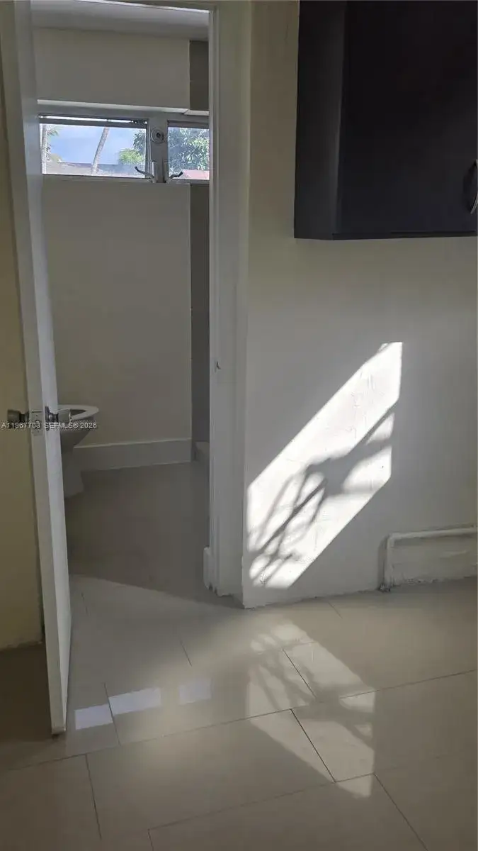 3 bedroom 1 bath Residential Lease for rent at 12441 SW 190th Ter # 0, Miami FL 33177