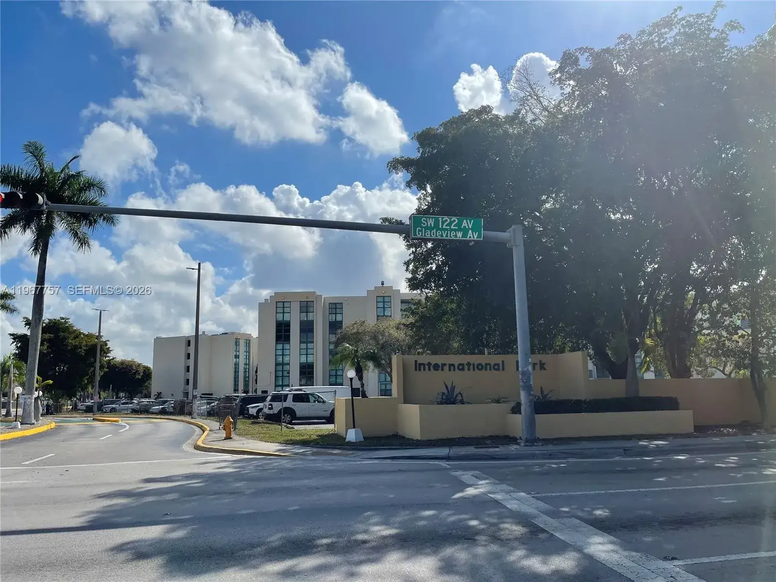 3 bedroom 2 bath Residential Lease for rent at 2055 SW 122nd Ave # 531, Miami FL 33175