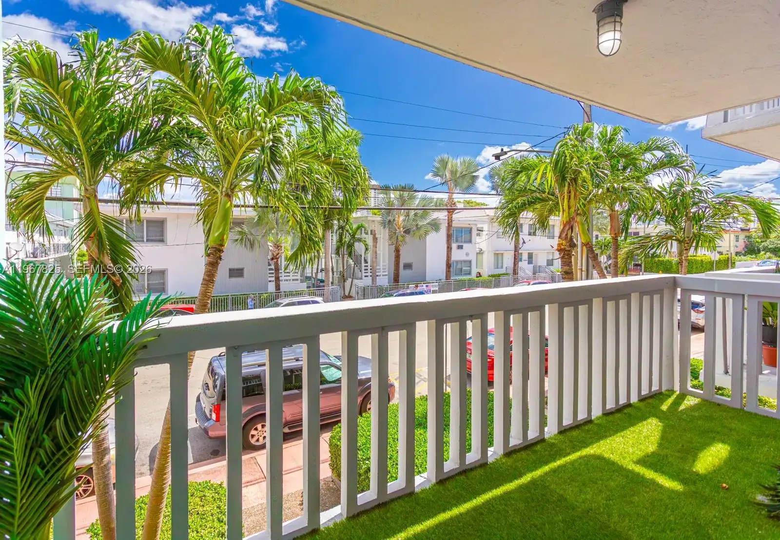 1 bath Residential for sale at 7620 Carlyle Ave # 205, Miami Beach FL 33141