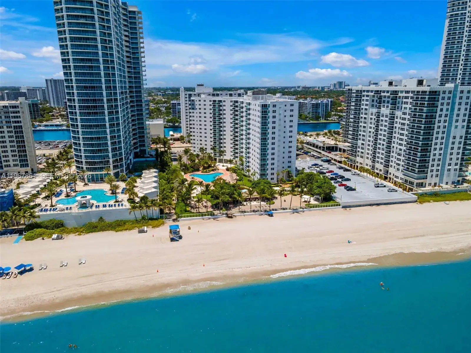 2 bedroom 2 bath Residential for sale at 3000 S Ocean Dr # 1122, Hollywood FL 33019