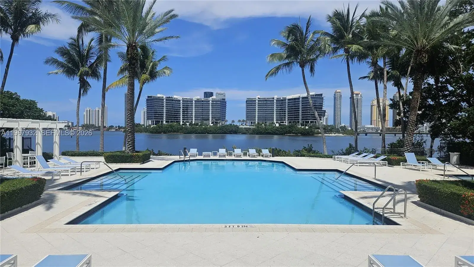 1 bedroom 1 bath Residential Lease for rent at 3145 NE 184th St # 5102, Aventura FL 33160