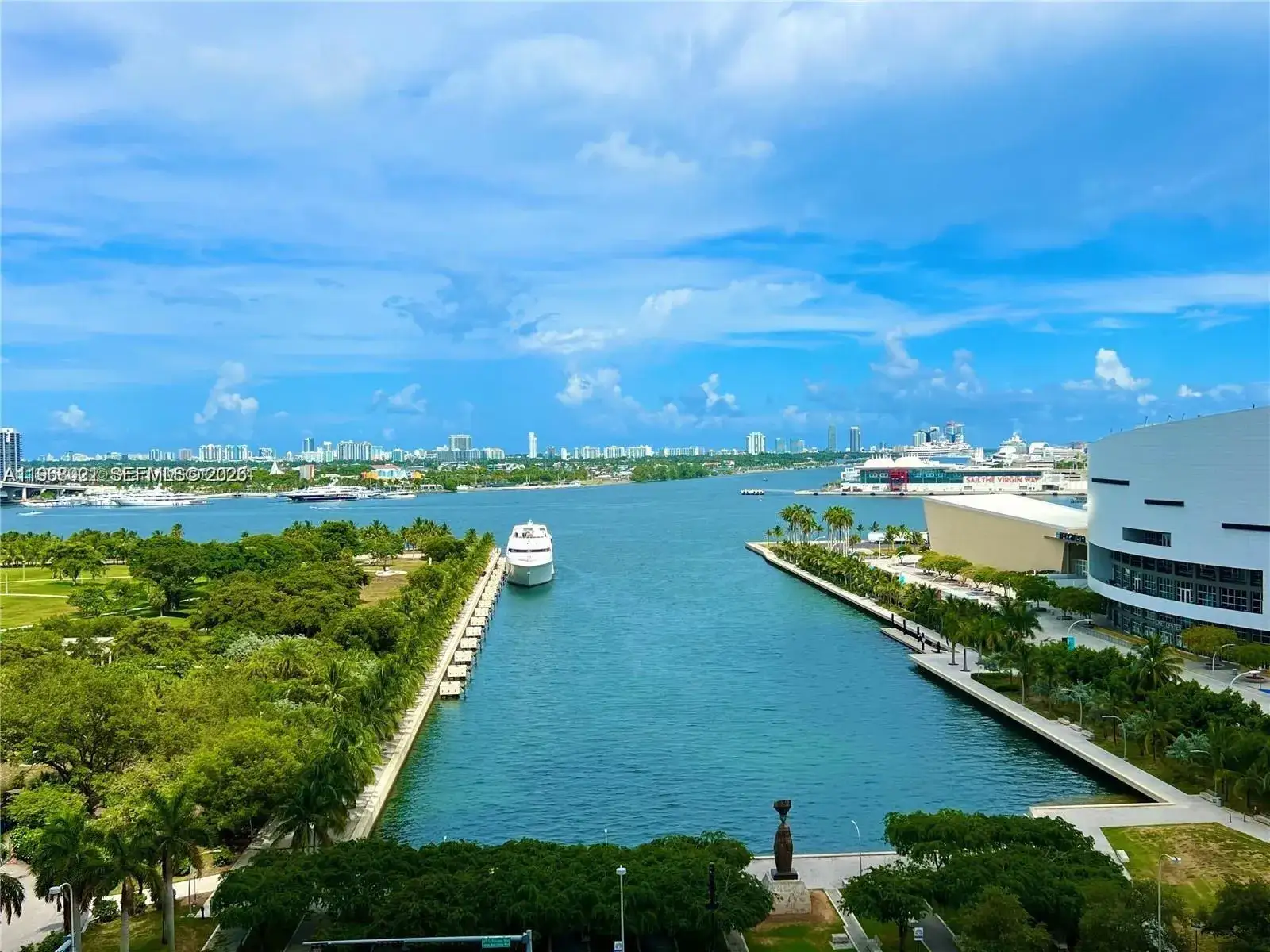 2 bedroom 2 bath Residential Lease for rent at 888 Biscayne Blvd # 1512, Miami FL 33132