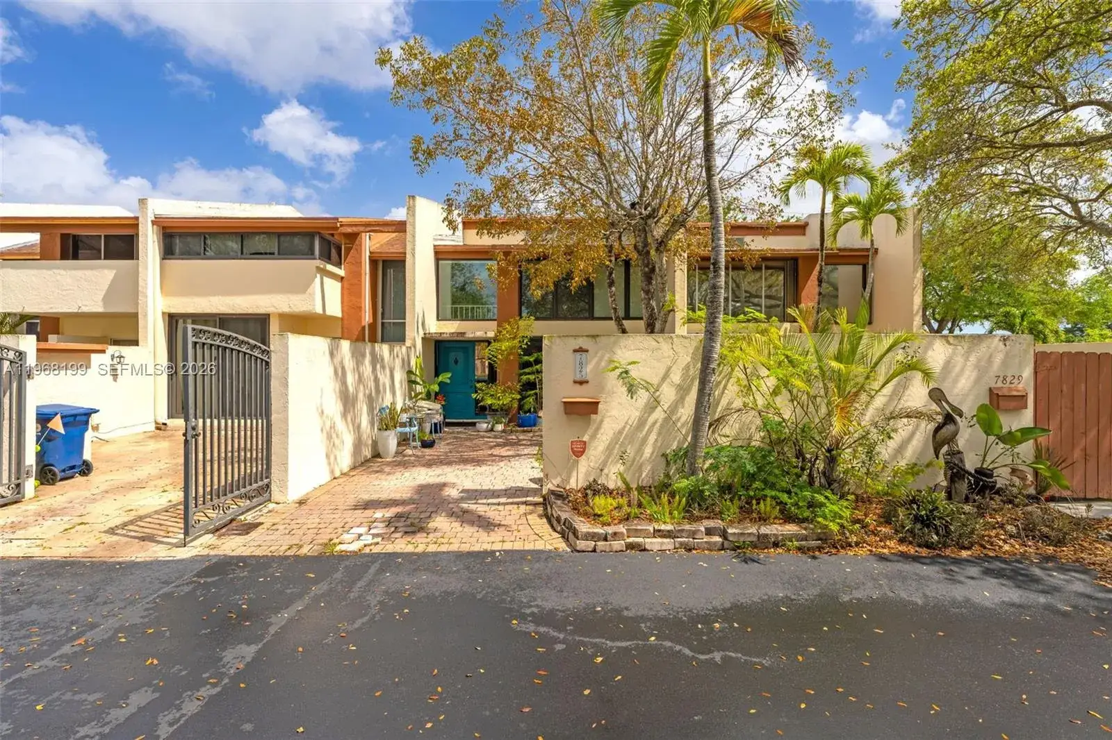 3 bedroom 2 bath Residential Lease for rent at 7825 SW 103rd Pl # 7825, Miami FL 33173