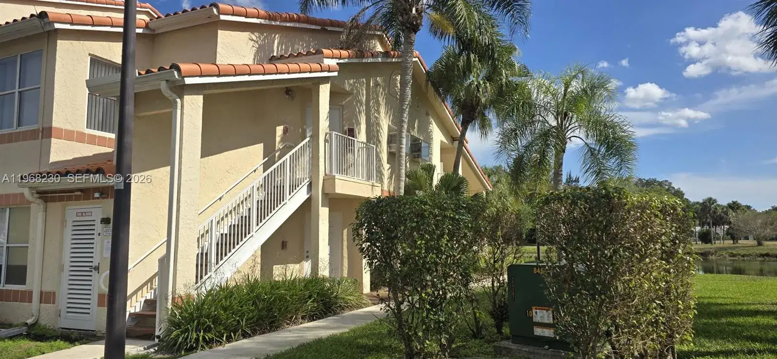 2 bedroom 2 bath Residential Lease for rent at 3300 N Pinewalk Dr N # 1911, Margate FL 33063
