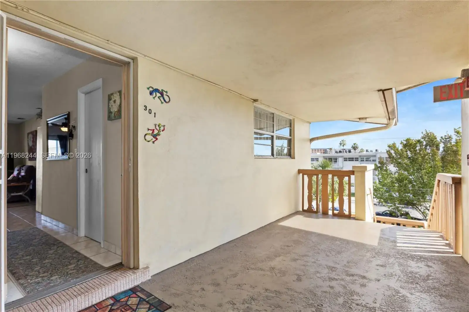 2 bedroom 1 bath Residential for sale at 16750 NE 14th Ave # 301, Miami FL 33162