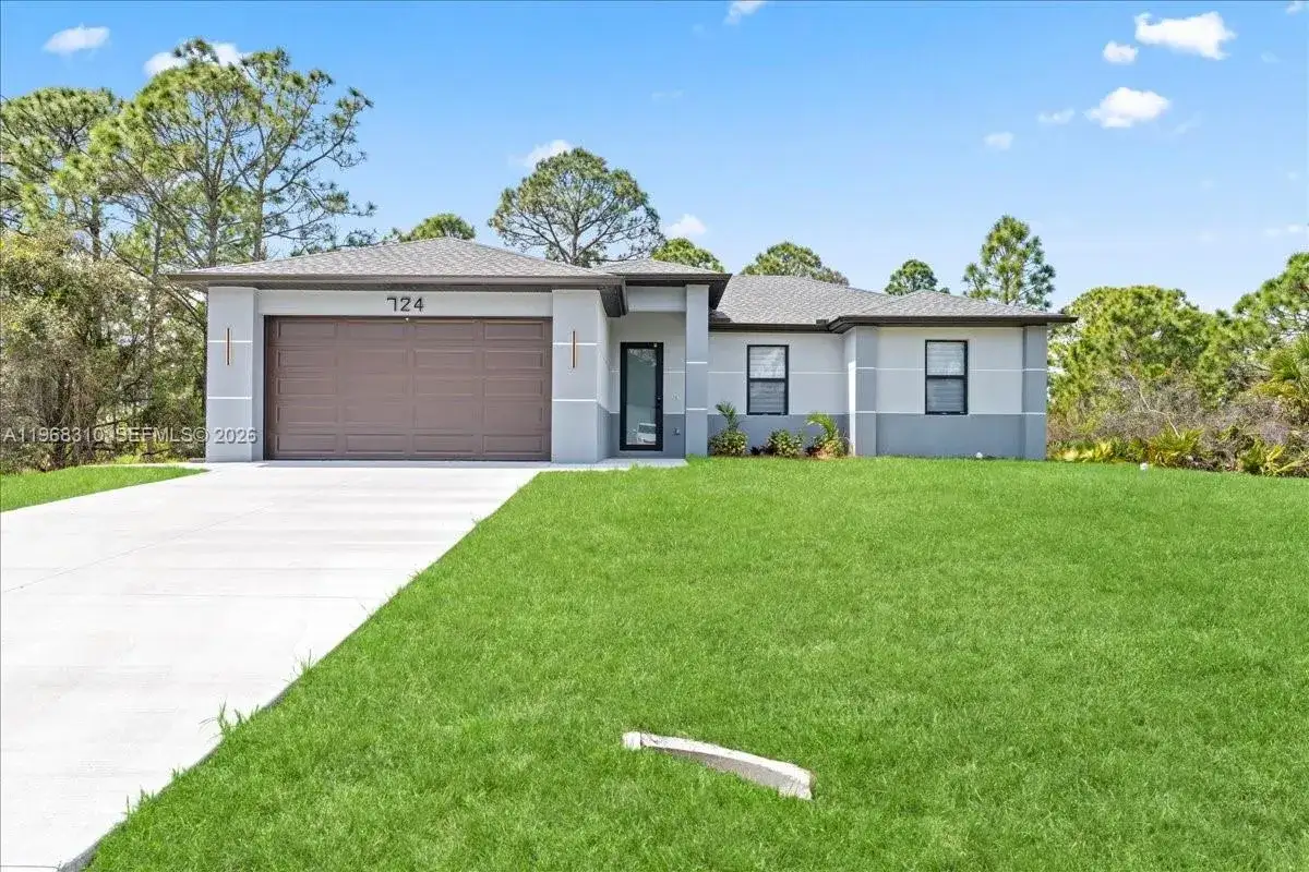 3 bedroom 2 bath Residential for sale at 724 Drury Ave, Lehigh Acres FL 33974