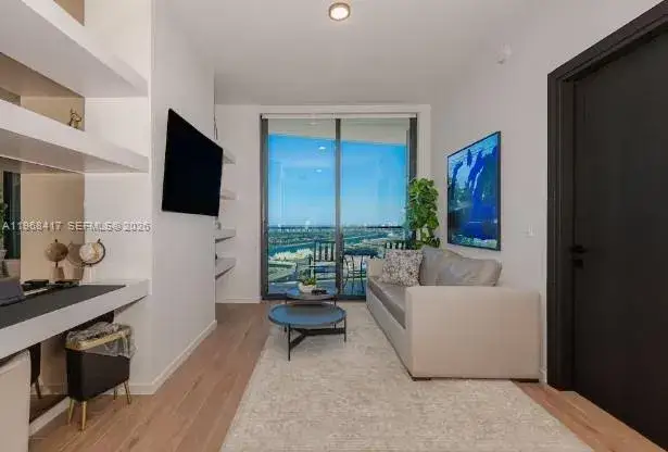 2 bedroom 2 bath Residential Lease for rent at 398 NE 5th St # 3511, Miami FL 33132