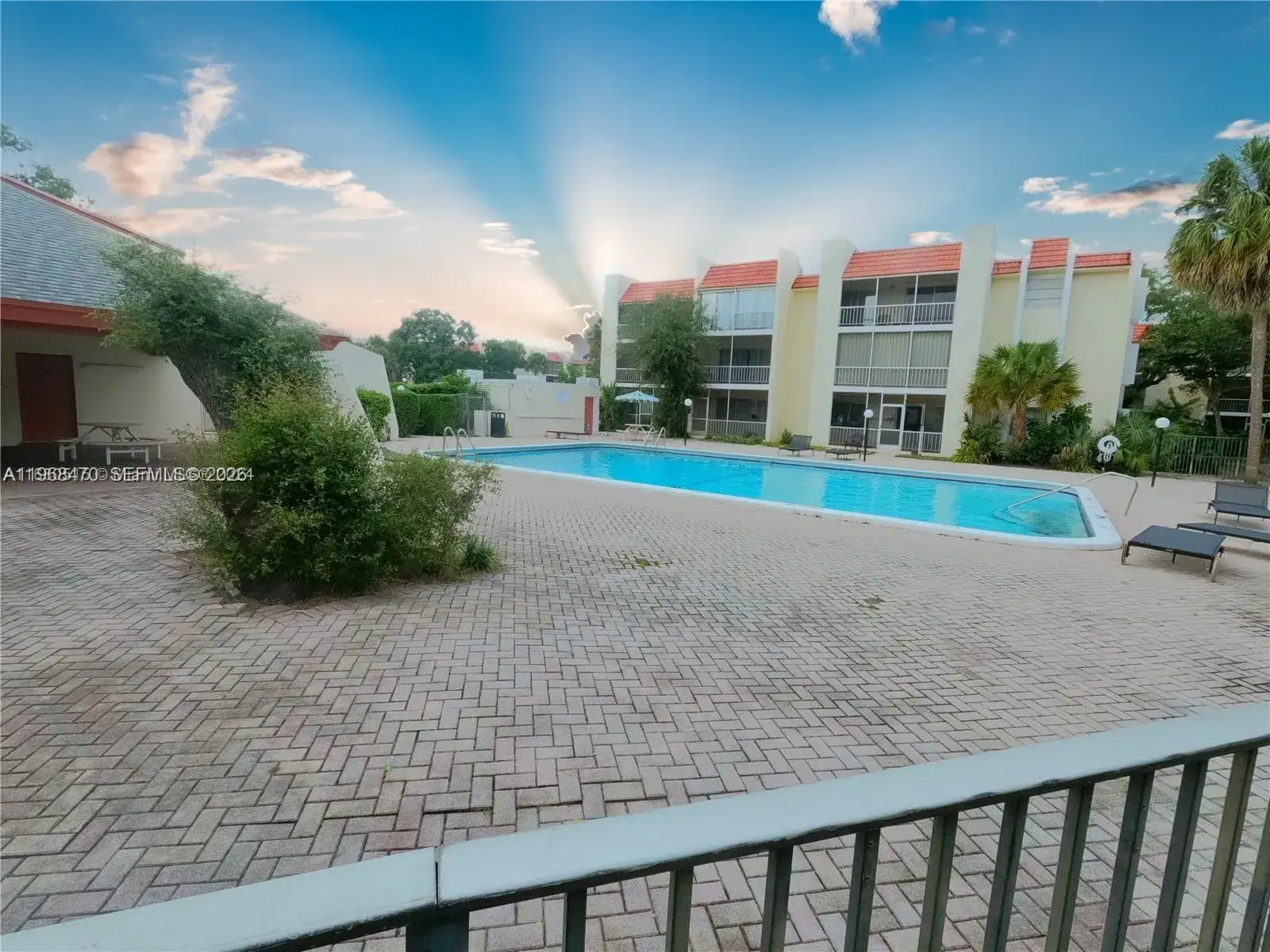 1 bath Residential for sale at 644 NW 13th St # 0120, Boca Raton FL 33486