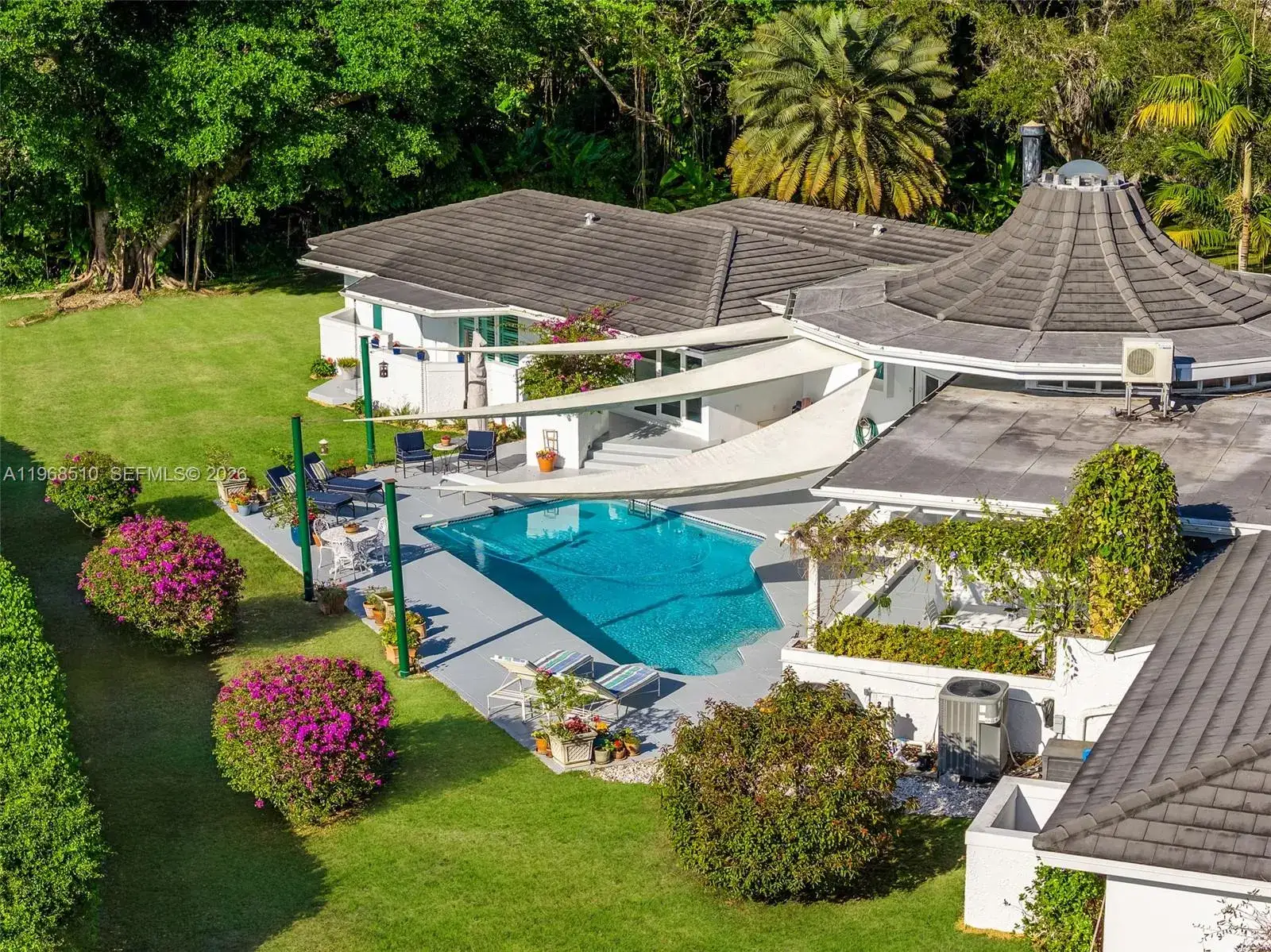 5 bedroom 5 bath Residential for sale at 13300 SW 69th Ave, Pinecrest FL 33156