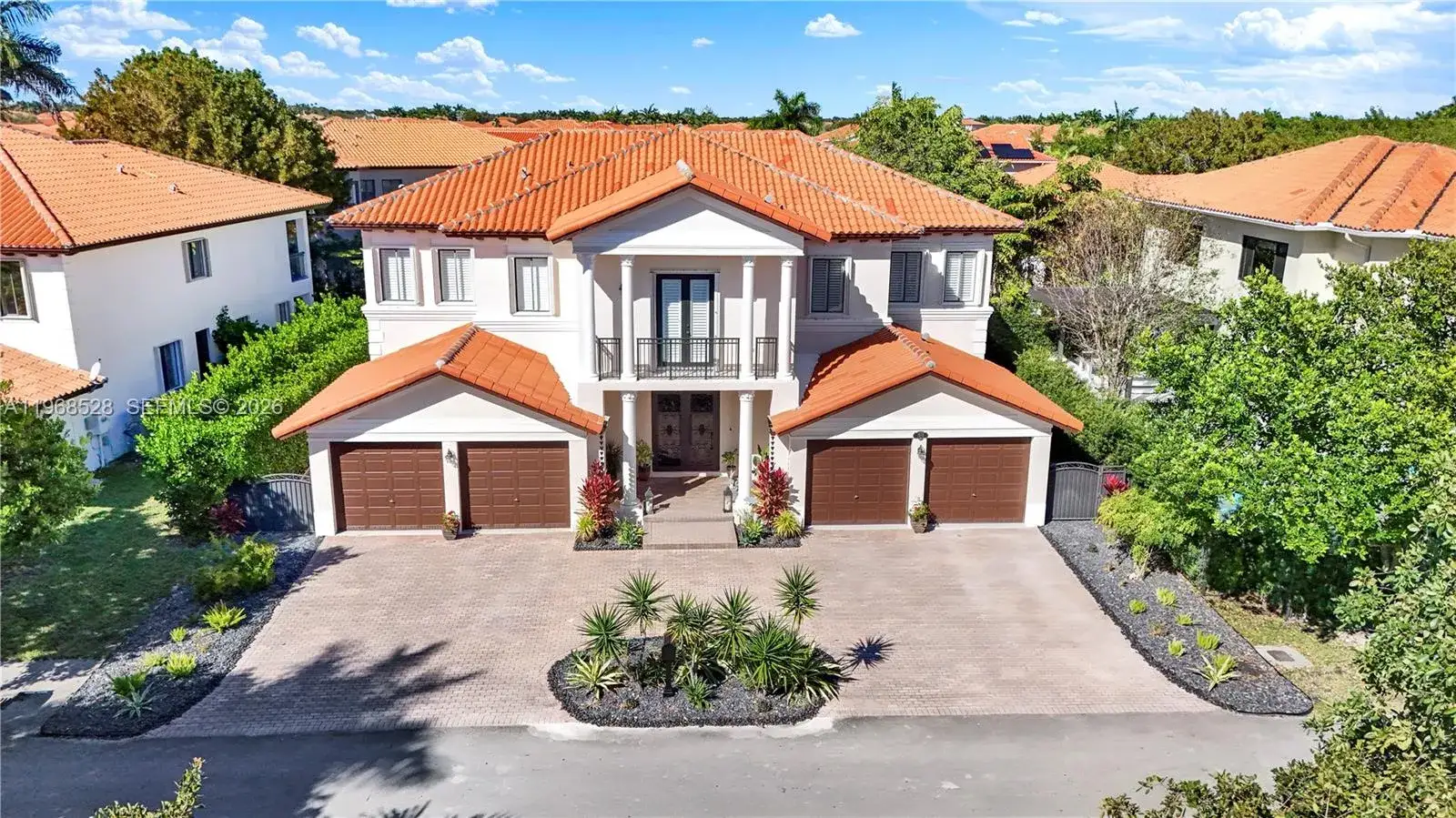 5 bedroom 4 bath Residential for sale at 7823 SW 195th Ter, Cutler Bay FL 33157