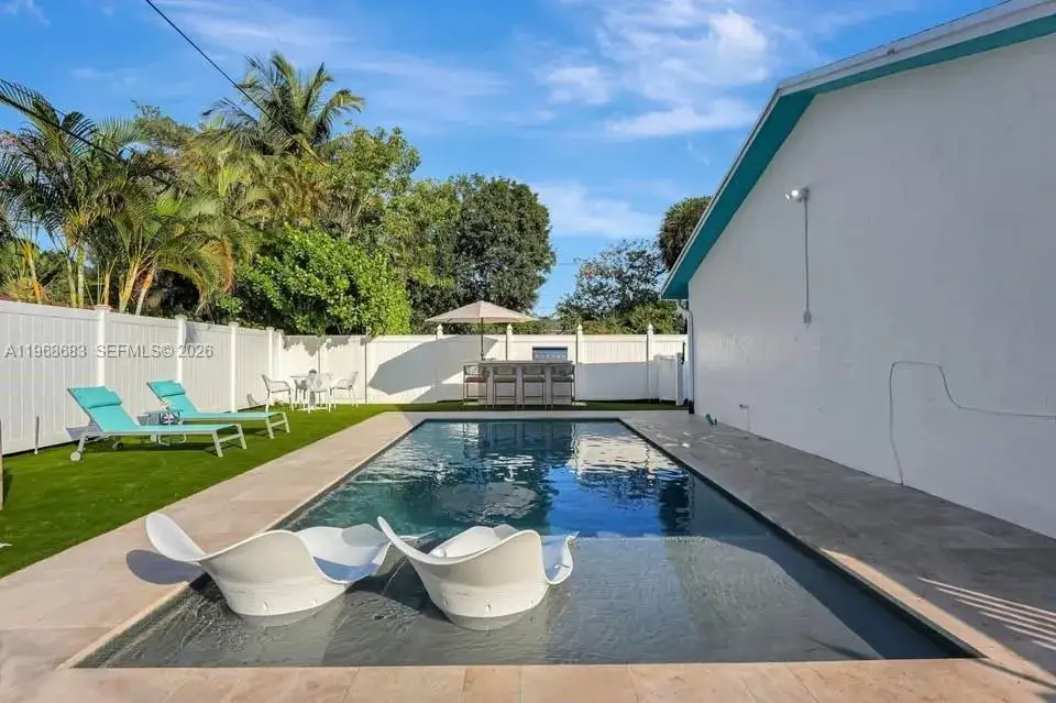 2 bedroom 1 bath Residential Lease for rent at 1319 SW 30th St # A, Fort Lauderdale FL 33315