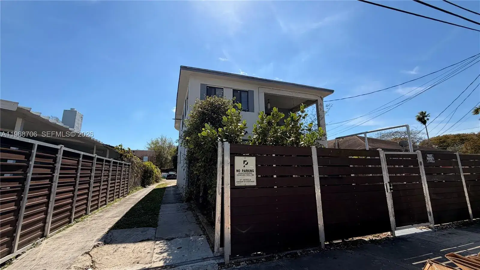1 bedroom 1 bath Residential Lease for rent at 168 NW 53rd St # 2, Miami FL 33127