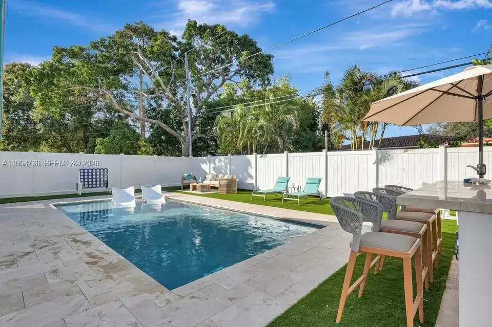 1 bedroom 1 bath Residential Lease for rent at 1319 SW 30th St # B, Fort Lauderdale FL 33315