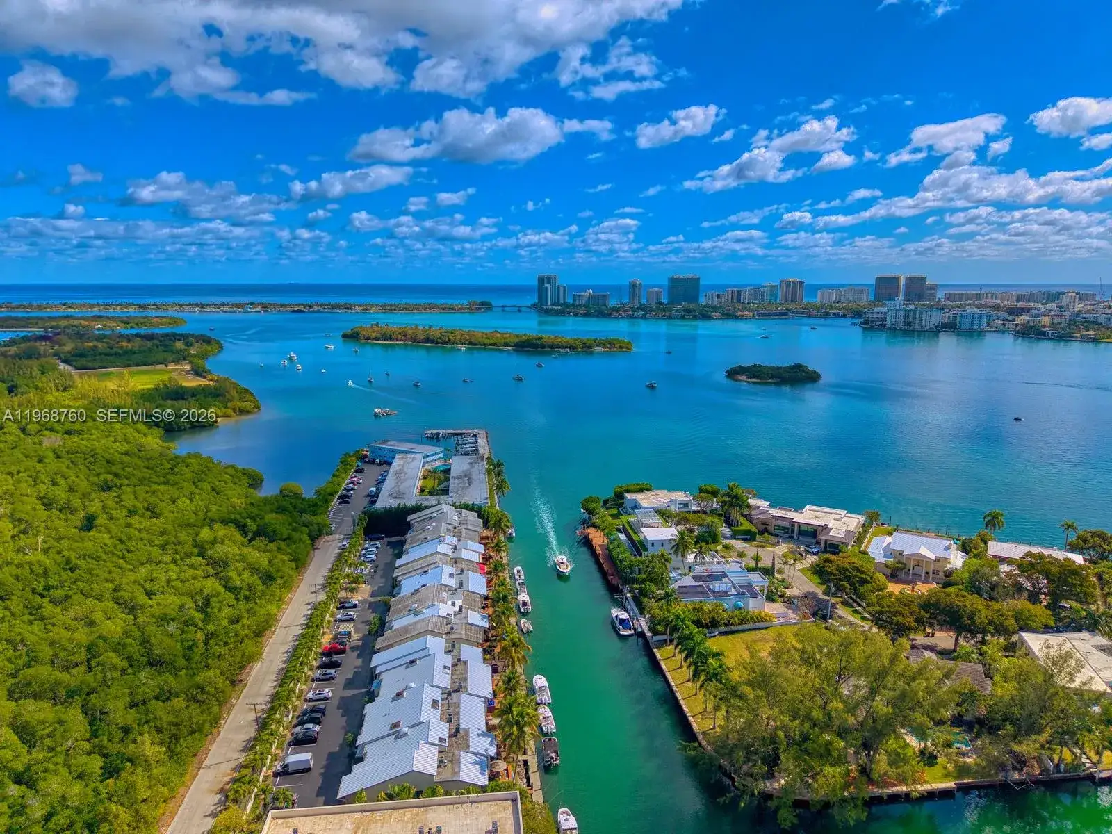 1 bedroom 1 bath Residential for sale at 2000 NE 135th St # 708, North Miami FL 33181