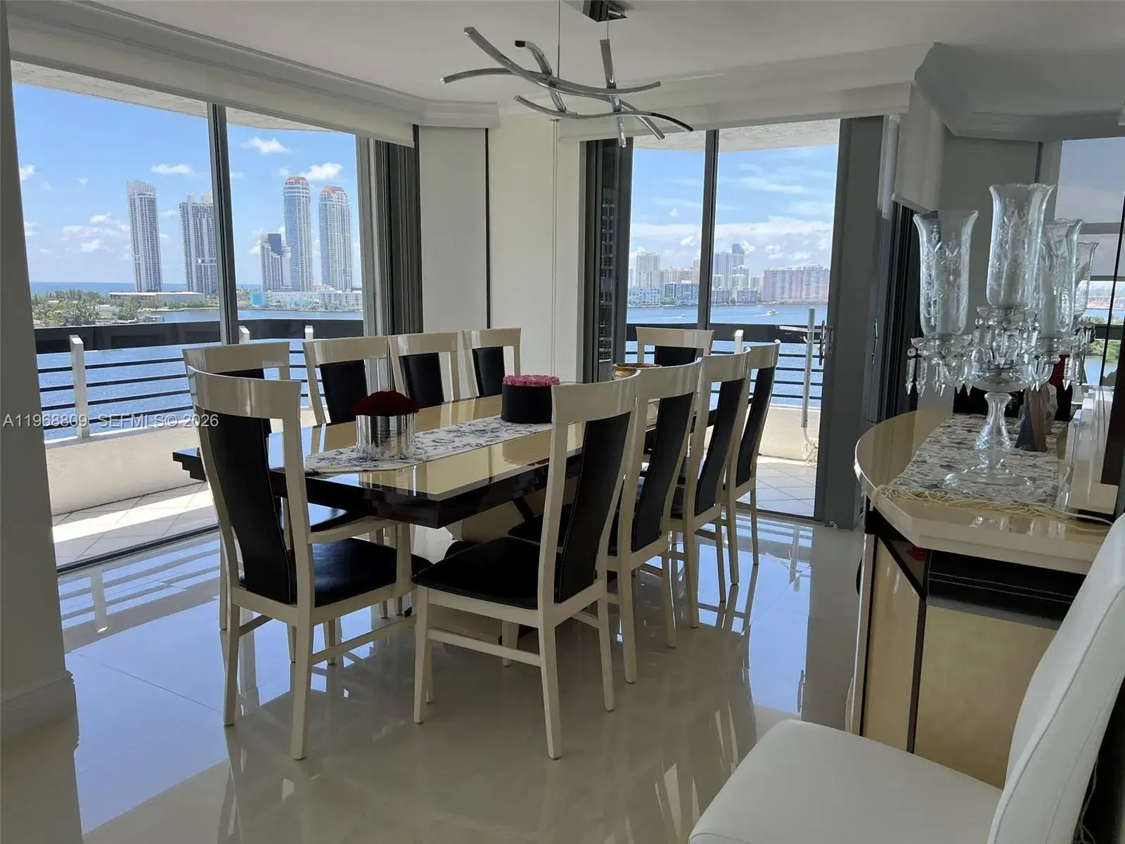 3 bedroom 3 bath Residential for sale at 3530 Mystic Pointe Dr # 1215, Aventura FL 33180