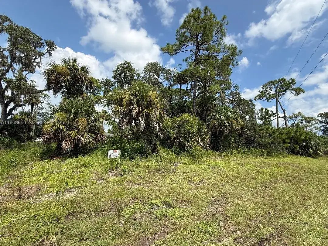 Land/Boat Docks for sale at 5017 W Tradewinds Cir, La Belle FL 33935