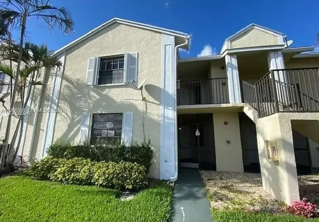 2 bedroom 2 bath Residential for sale at 929 Hamilton Dr # 929F, Homestead FL 33034