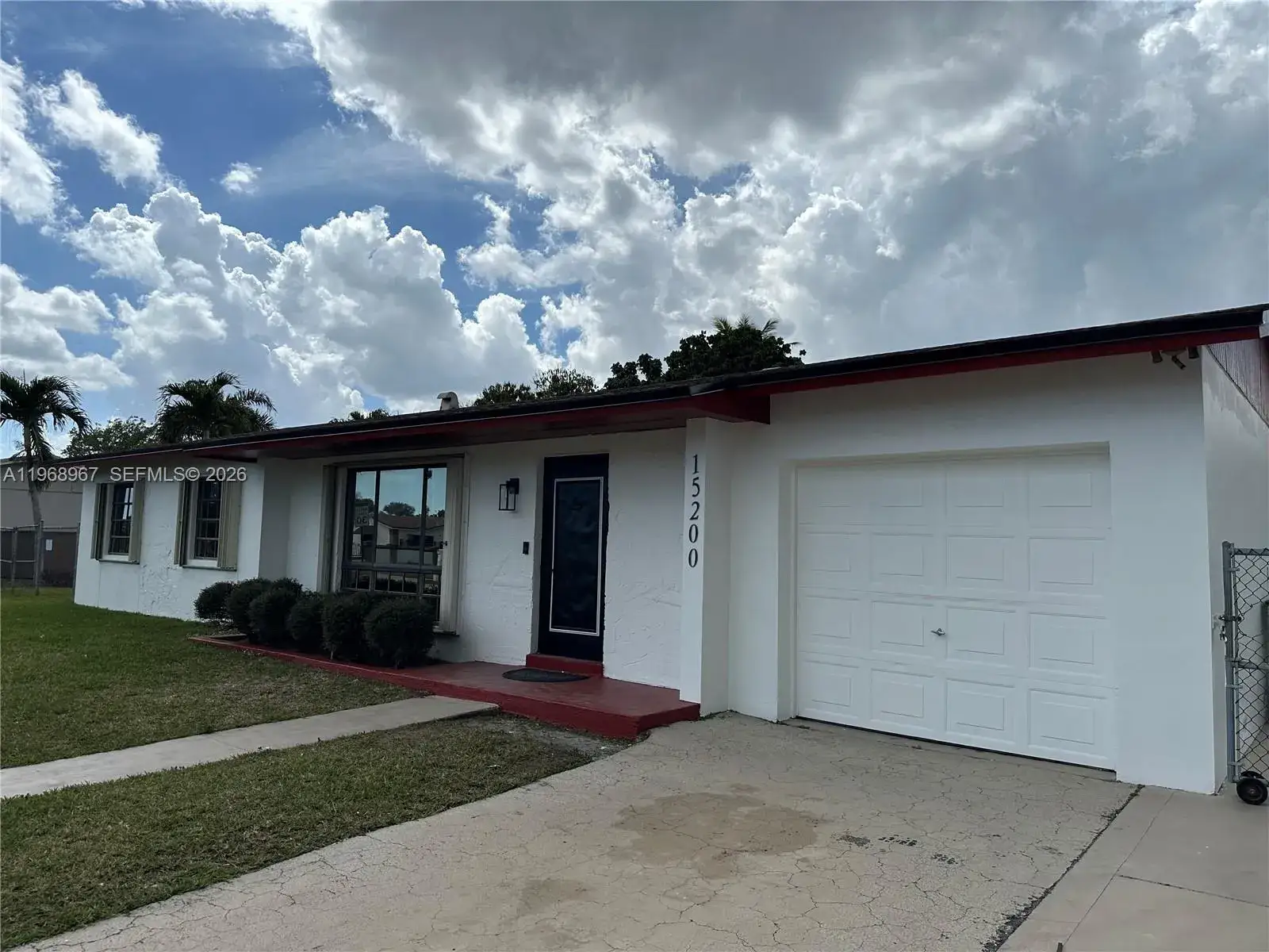 3 bedroom 2 bath Residential for sale at 15200 SW 109 ave, Miami FL 33157