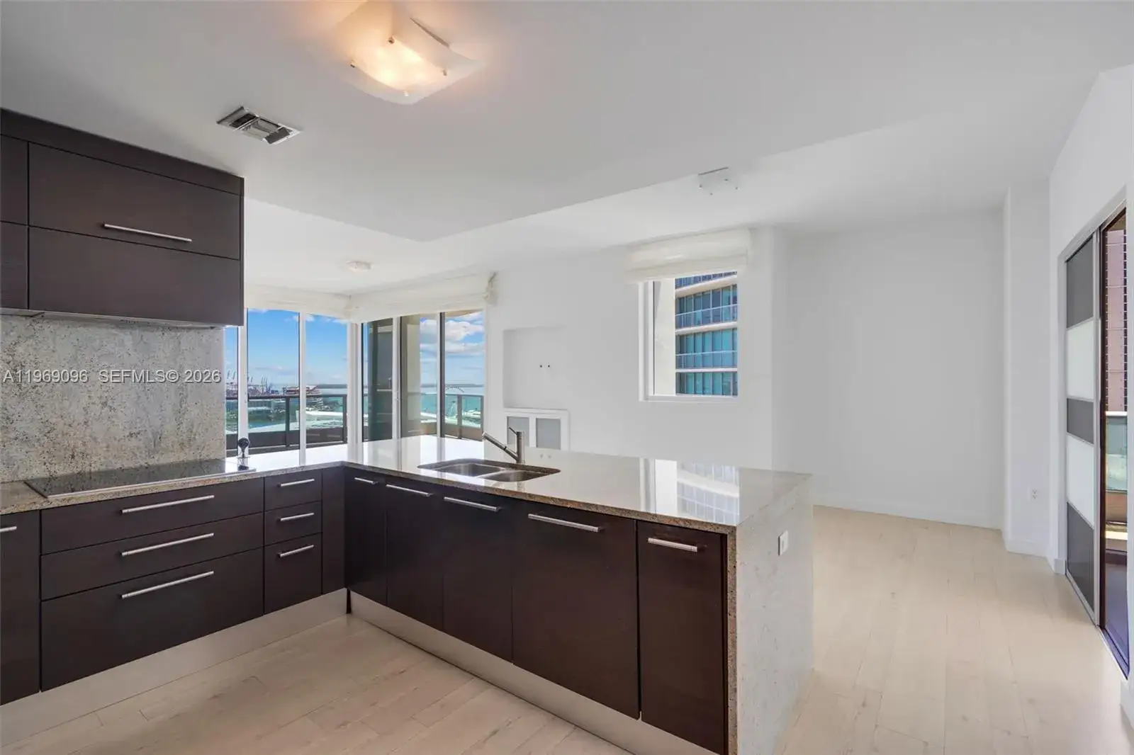 3 bedroom 4 bath Residential for sale at 900 Biscayne Blvd # 2401, Miami FL 33132