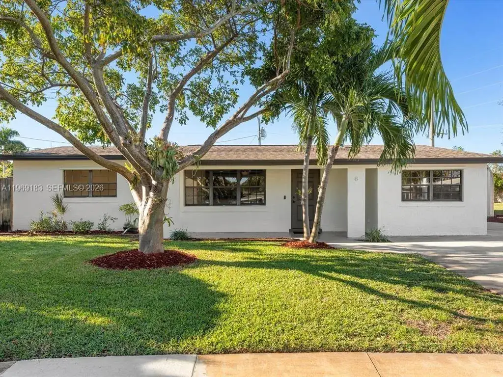 4 bedroom 2 bath Residential for sale at 8 SW 11th St, Deerfield Beach FL 33441