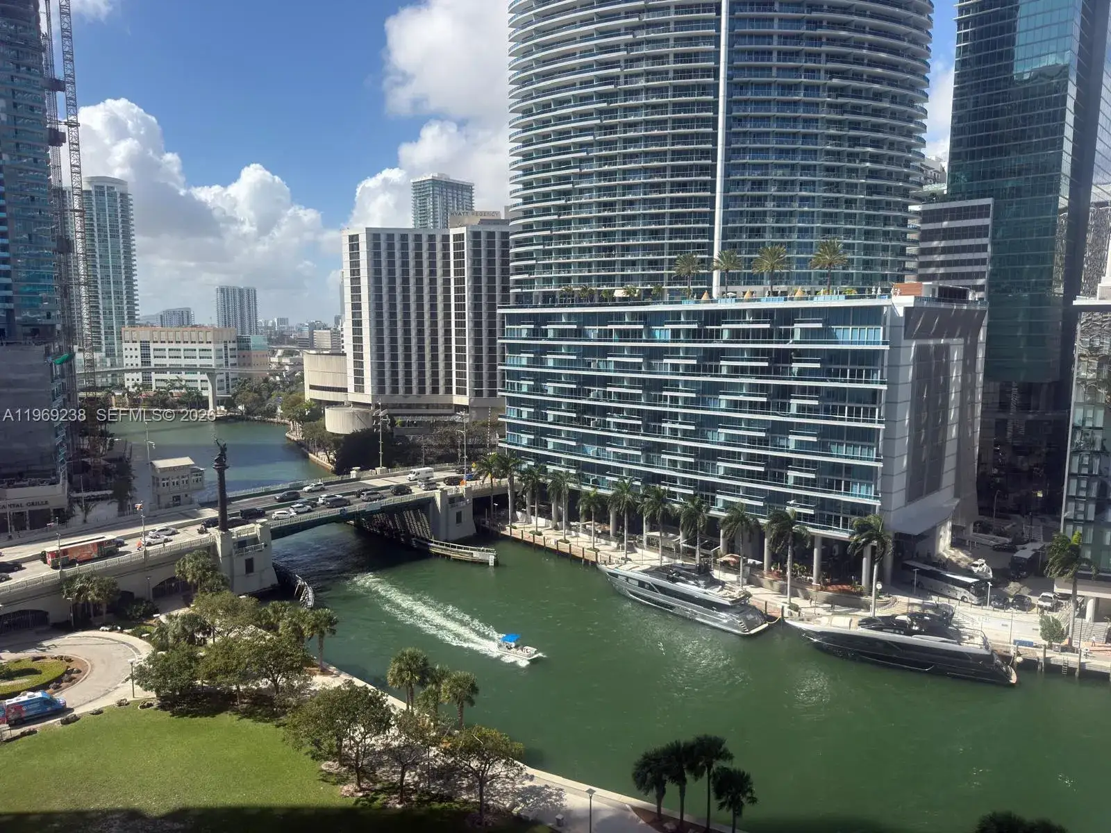 1 bedroom 1 bath Residential for sale at 465 Brickell # 1504, Miami FL 33131