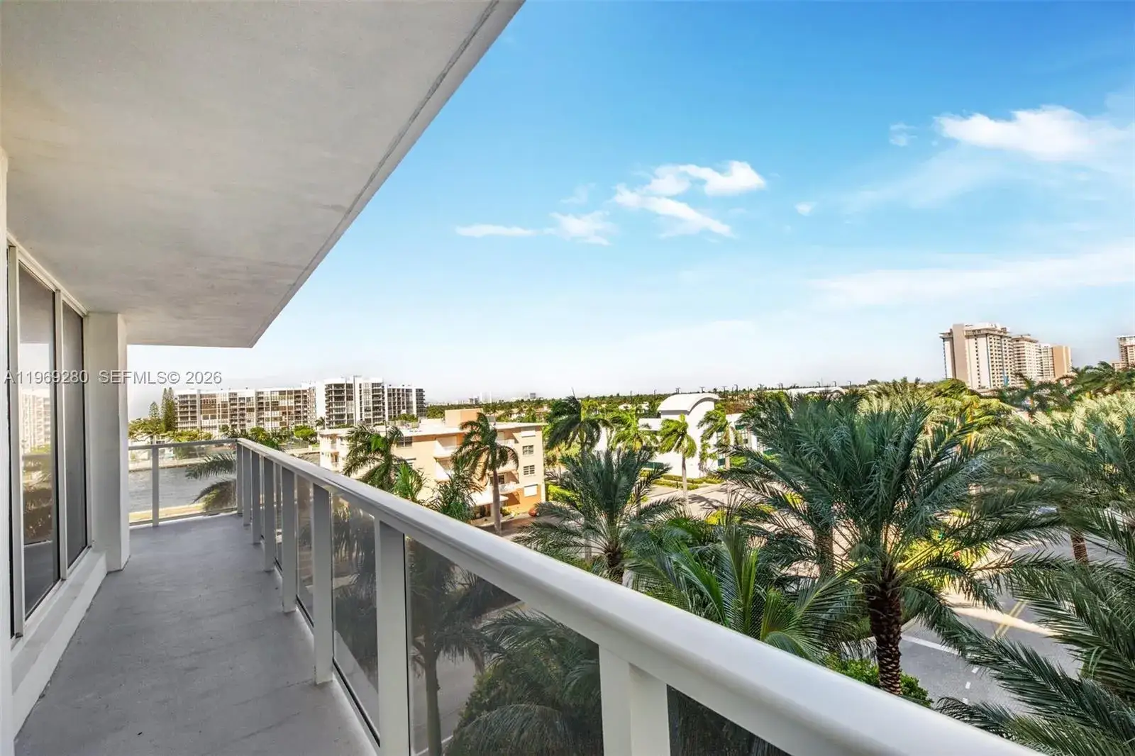 2 bedroom 2 bath Residential for sale at 2751 S Ocean Dr # 501N, Hollywood FL 33019