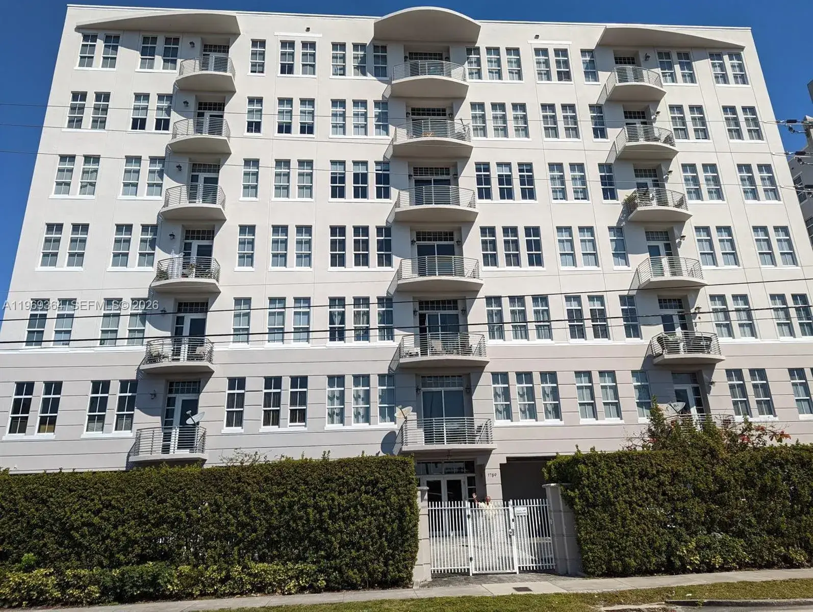 2 bedroom 2 bath Residential Lease for rent at 1789 NE Miami Gardens Dr # W304, Miami FL 33179