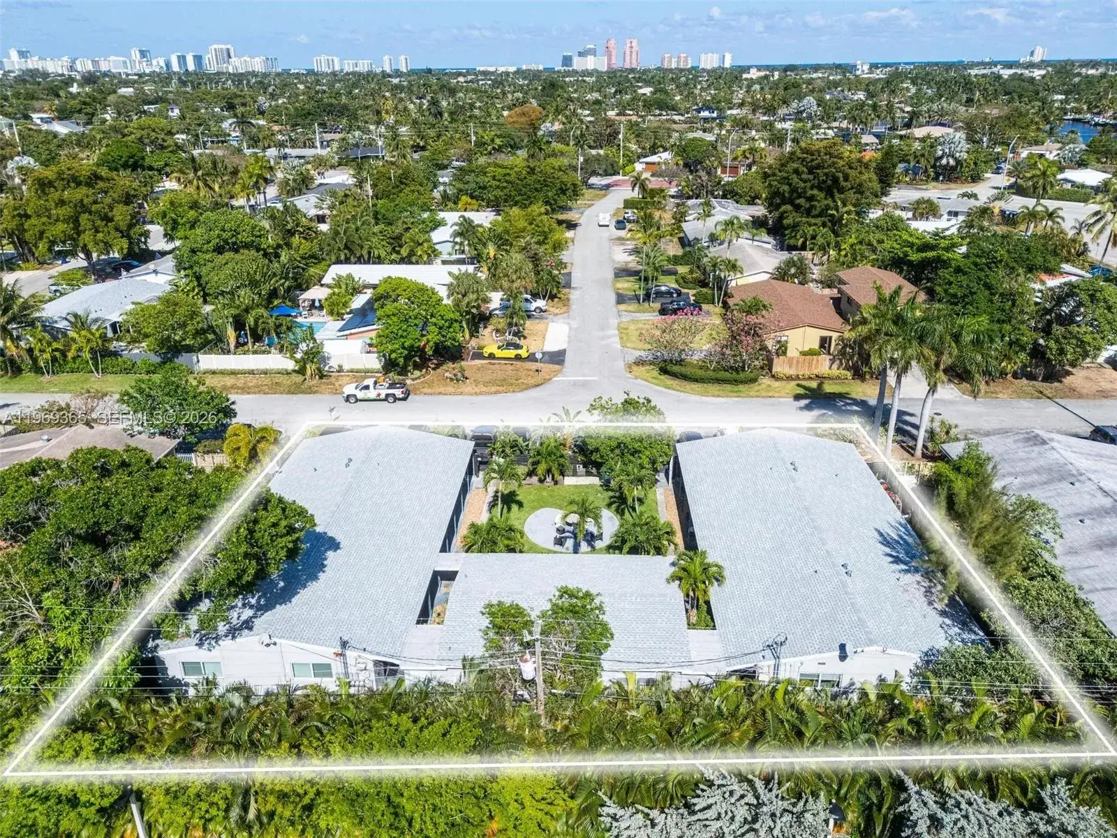 Residential Income for sale at 2201 NE 14th Ave, Wilton Manors FL 33305