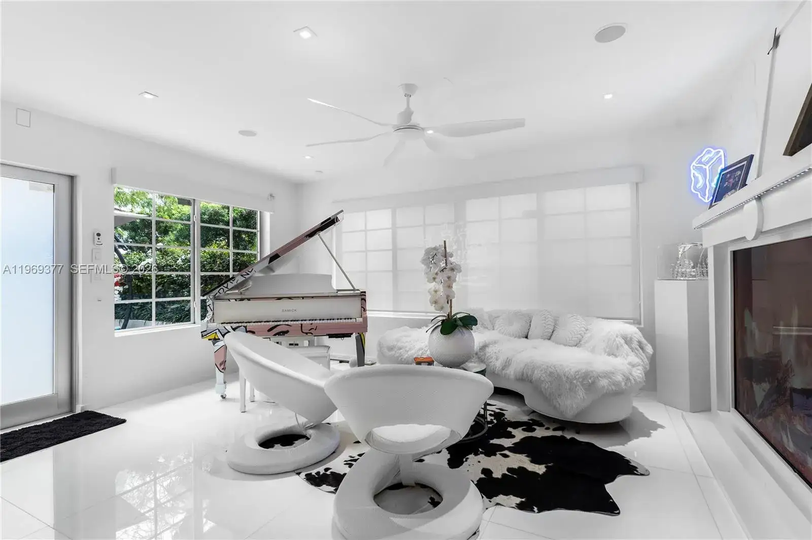 4 bedroom 3 bath Residential for sale at 1616 Michigan Ave # 1, Miami Beach FL 33139