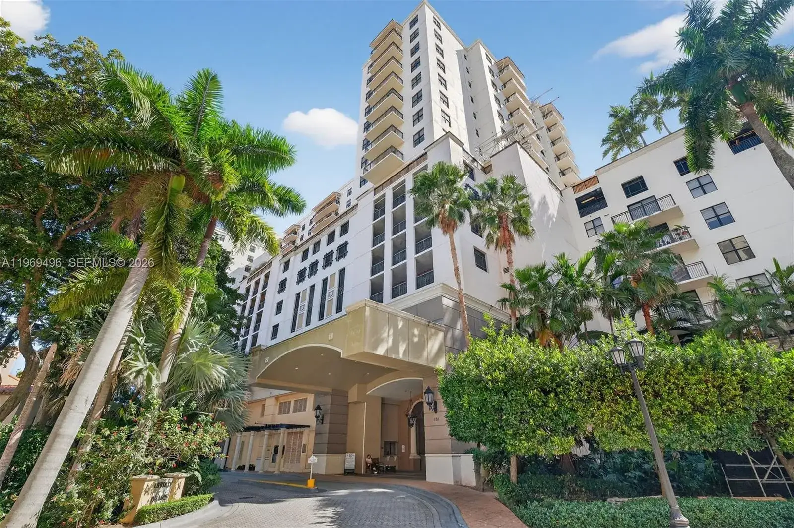 3 bedroom 2 bath Residential for sale at 888 S Douglas Rd # 1204, Coral Gables FL 33134