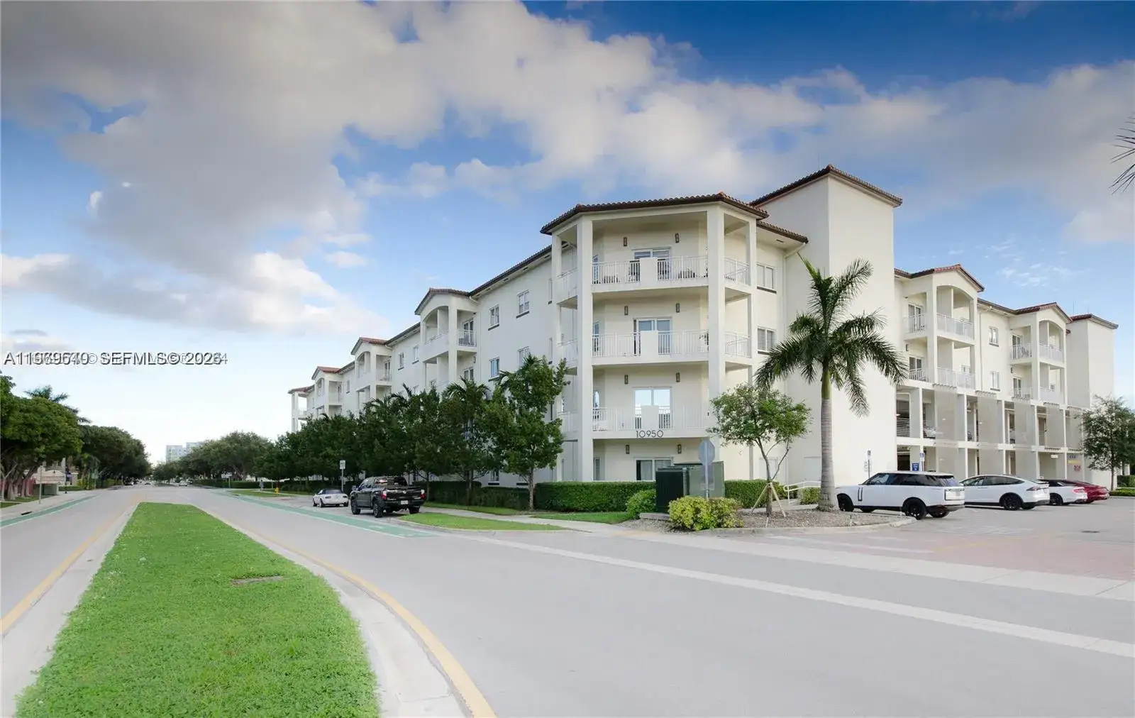 2 bedroom 2 bath Residential for sale at 10950 NW 82nd St # 204, Doral FL 33178