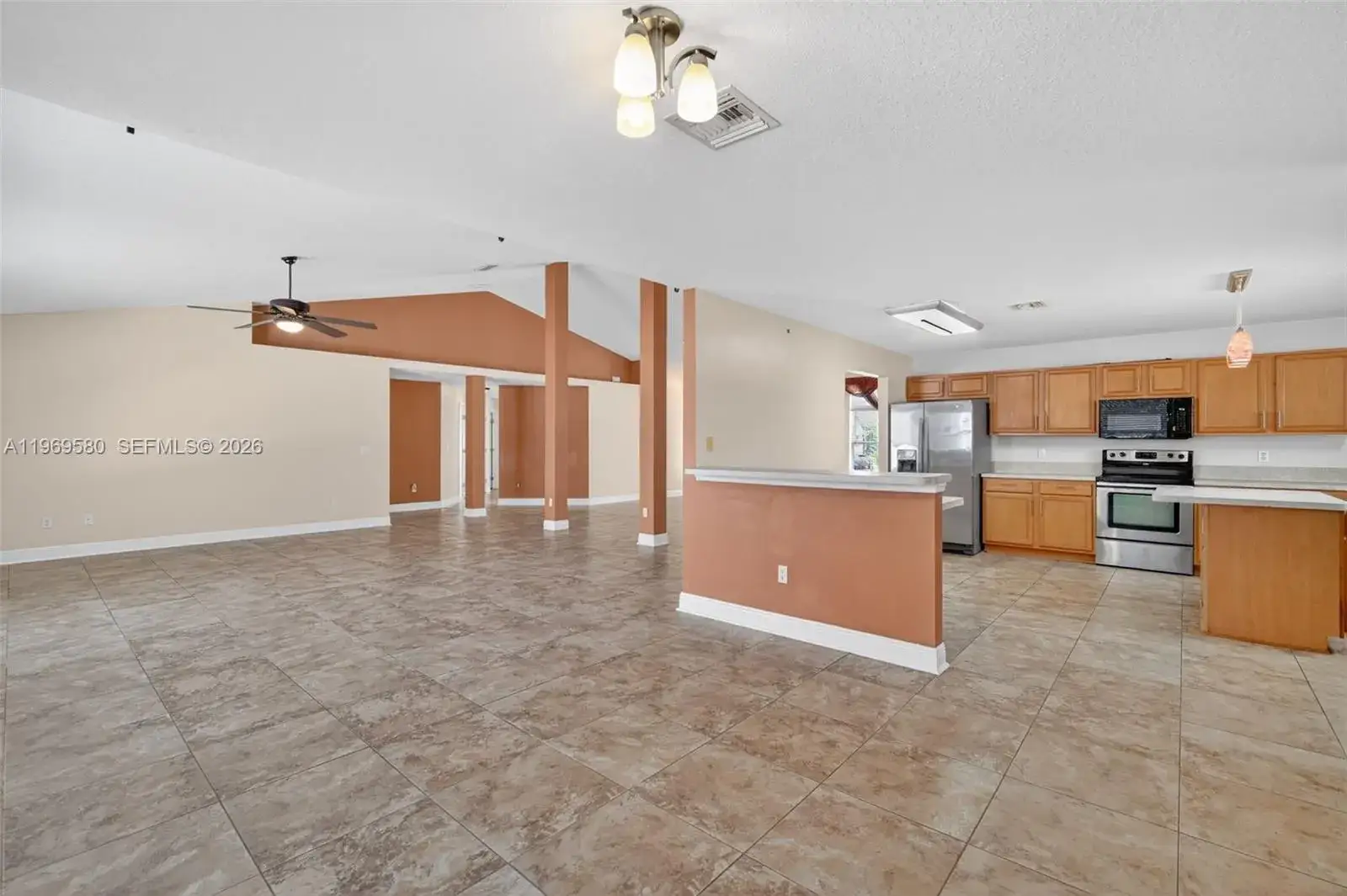 4 bedroom 3 bath Residential for sale at 6762 NW Daffodil Ln, Port St. Lucie FL 34983