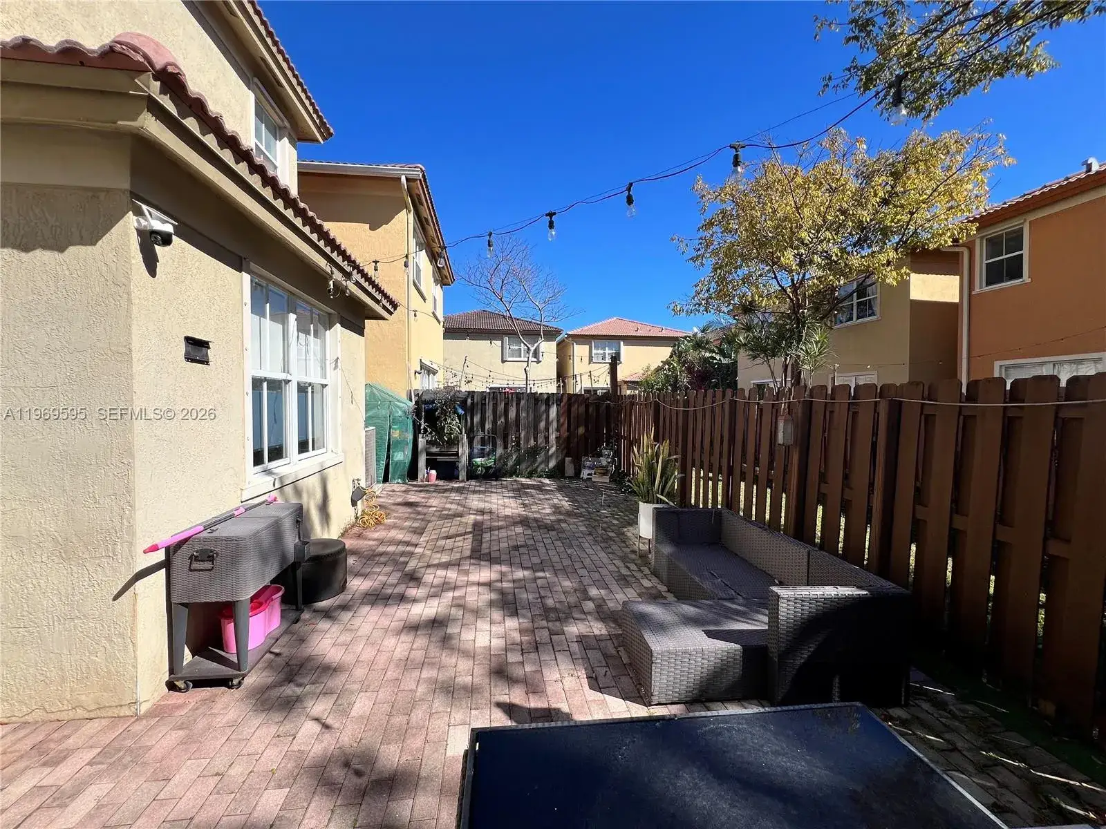 3 bedroom 2 bath Residential for sale at 11028 NW 87th Ln, Doral FL 33178