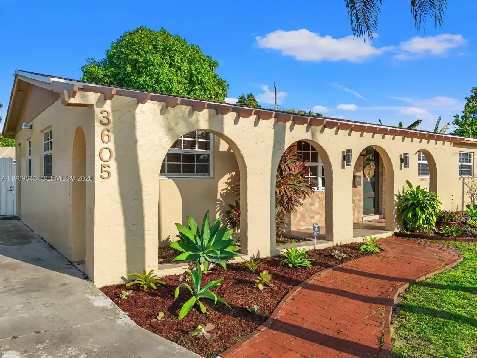 3 bedroom 2 bath Residential Lease for rent at 3605 SW 122nd Pl # 1, Miami FL 33175