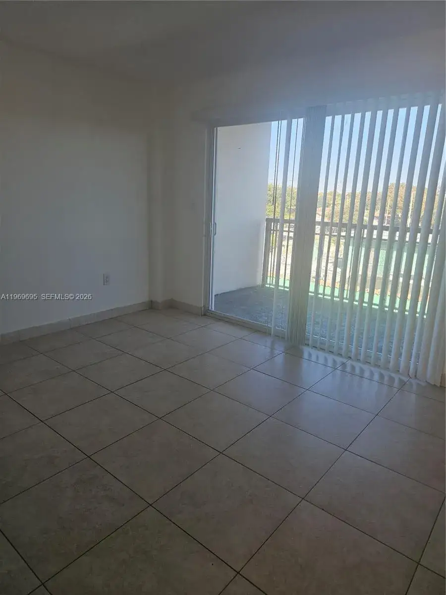 2 bedroom 2 bath Residential Lease for rent at 2647 NW 25th Ave # 408, Miami FL 33142
