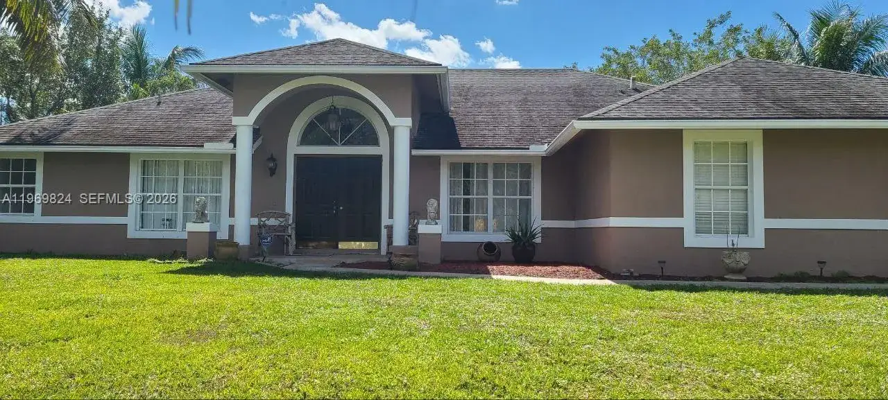 4 bedroom 2 bath Residential for sale at 10920 Barn Rd, Lake Worth FL 33449