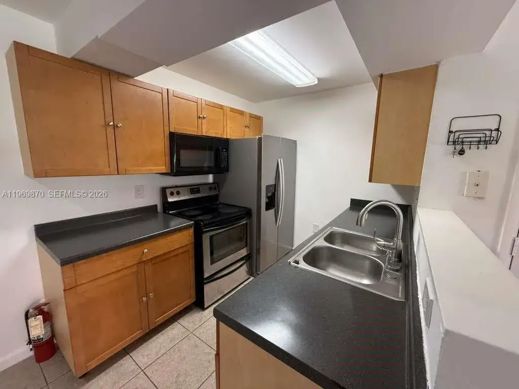 1 bedroom 1 bath Residential Lease for rent at 10441 SW 156th Ct # 414, Miami FL 33196