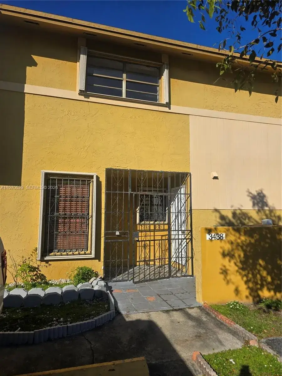 3 bedroom 2 bath Residential for sale at 3438 SW 112th Ave, Miami FL 33165