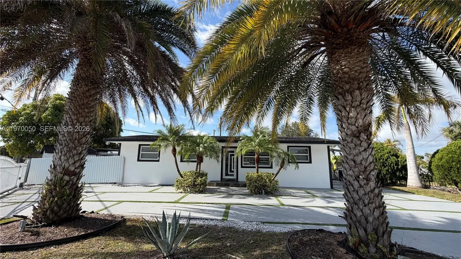 3 bedroom 2 bath Residential Lease for rent at 11500 SW 185th Ter # 0, Miami FL 33157